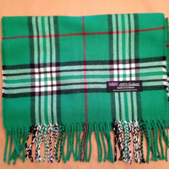 100% Cashmere Accessories - Cashmere Scarf Green